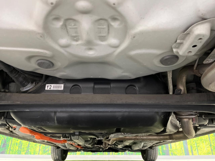2017 Toyota Aqua DAA-NHP10 (UW-69f56b8f38bb8)[18]