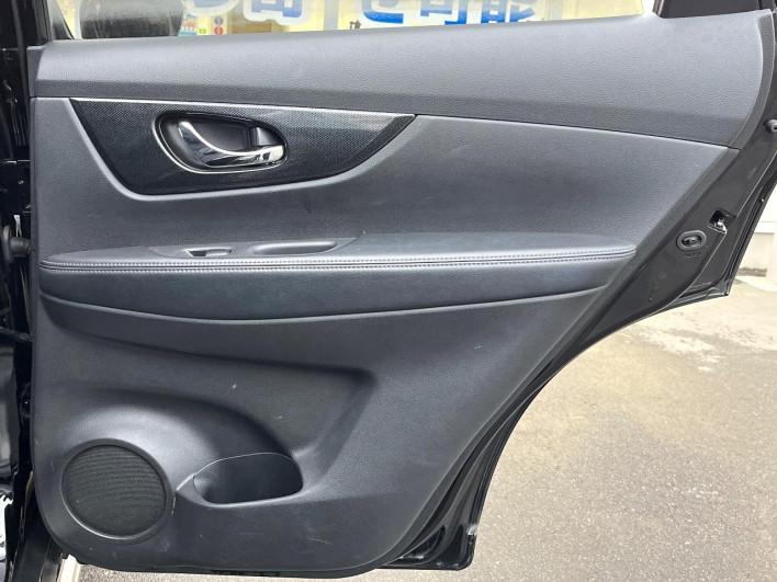 2015 Nissan X-Trail DBA-NT32 (UW-69f56b9817cd0)[29]