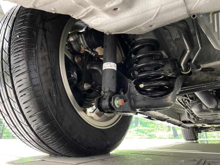 2022 Honda Step Wagon 6AA-RP8 (UW-69f56ba15337a)[25]