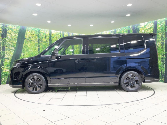 2022 Honda Step Wagon 6AA-RP8 (UW-69f56ba15337a)[22]