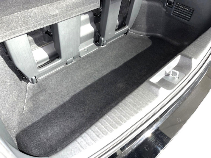 2022 Honda Step Wagon 6AA-RP8 (UW-69f56ba1b0c35)[7]