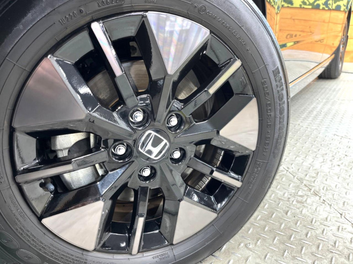 2022 Honda Step Wagon 6AA-RP8 (UW-69f56ba1b0c35)[23]