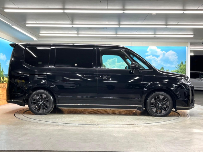 2022 Honda Step Wagon 6AA-RP8 (UW-69f56ba1b0c35)[15]
