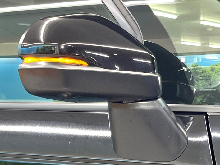 2022 Honda Step Wagon 6AA-RP8 (UW-69f56ba1b0c35)[18]