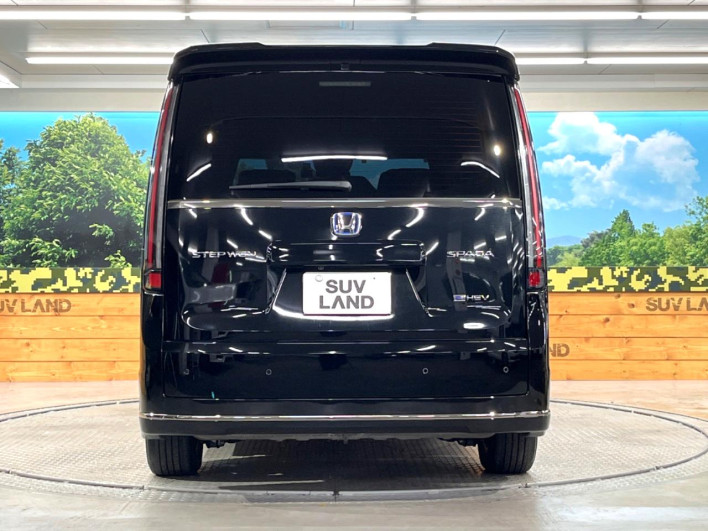 2022 Honda Step Wagon 6AA-RP8 (UW-69f56ba1b0c35)[13]