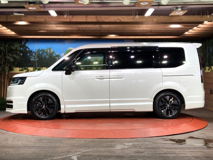2023 Honda Step Wagon 6AA-RP8 (UW-69f56ba243dca)[18]