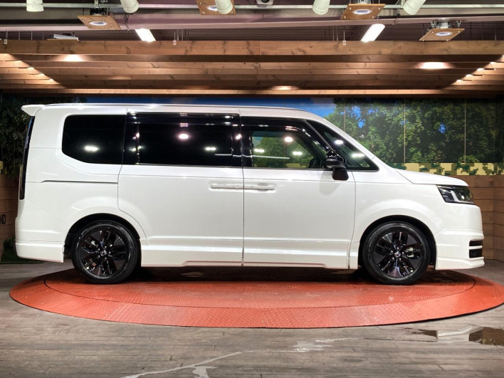 2023 Honda Step Wagon 6AA-RP8 (UW-69f56ba243dca)[14]