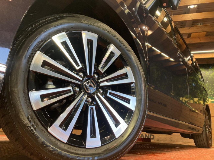 2023 Honda Step Wagon 6AA-RP8 (UW-69f56ba30adcf)[9]