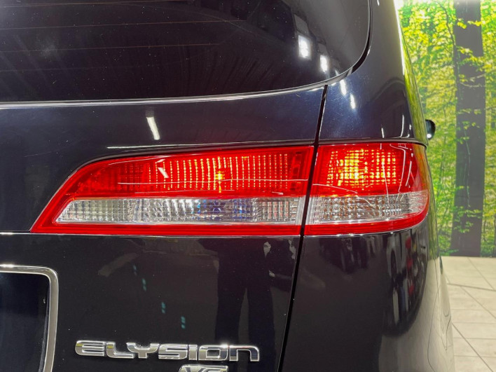 2004 Honda Elysion DBA-RR3 (UW-69f56ba3ce8d4)[8]