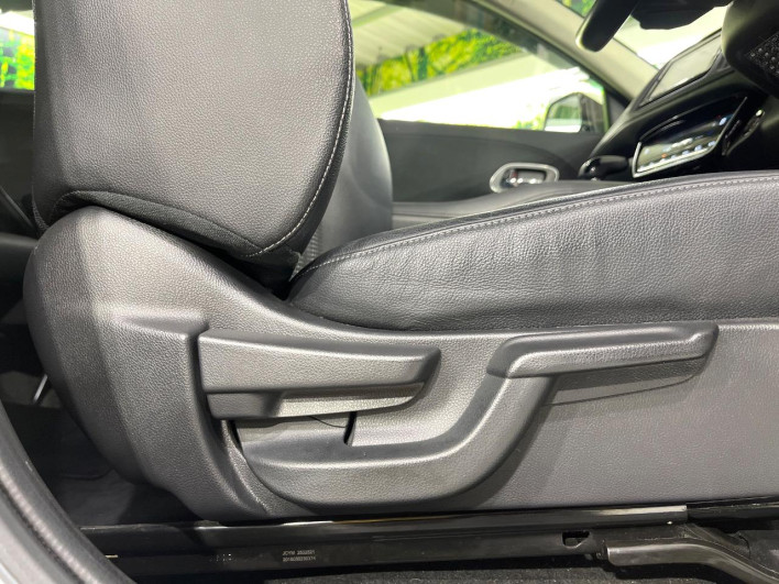 2016 Honda VEZEL DAA-RU3 (UW-69f56ba44af78)[27]