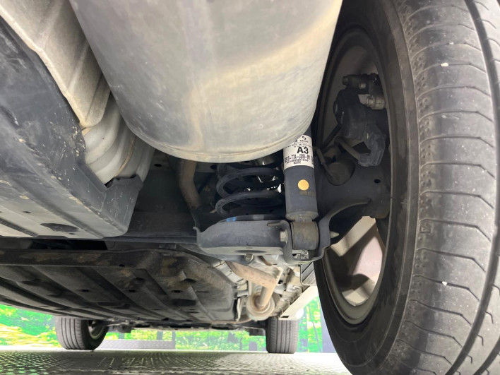 2016 Honda VEZEL DAA-RU3 (UW-69f56ba44af78)[18]
