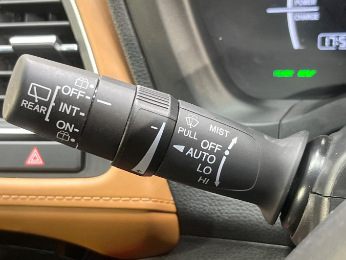 2018 Honda VEZEL DAA-RU3 (UW-69f56ba49eab3)[17]