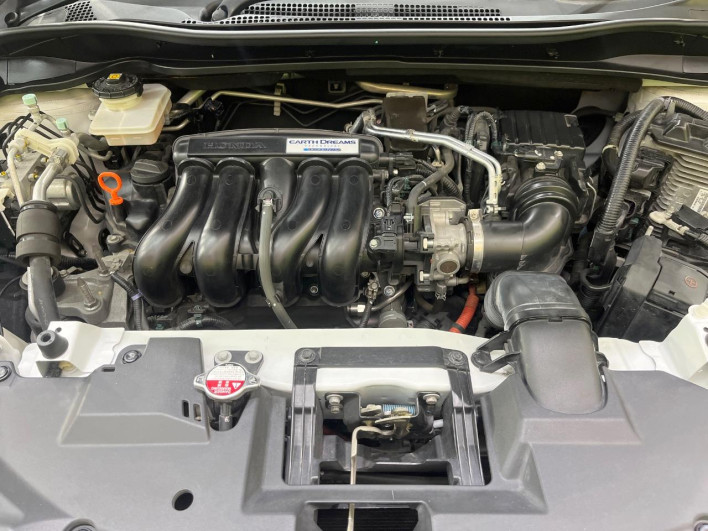 2018 Honda VEZEL DAA-RU3 (UW-69f56ba49eab3)[6]