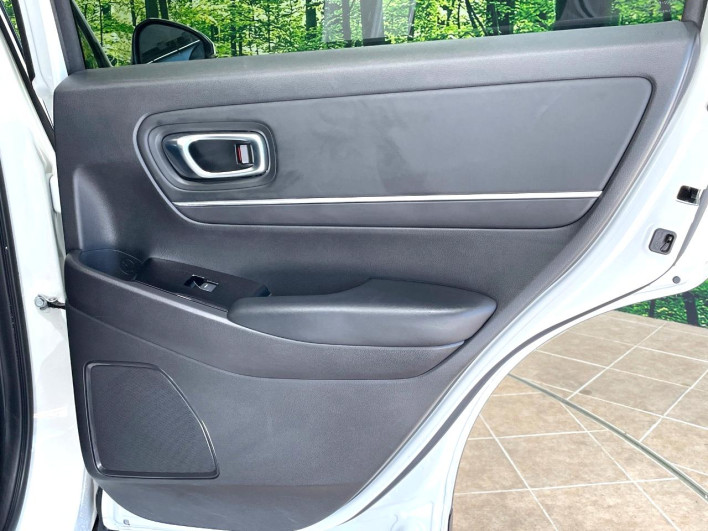 2021 Honda VEZEL 6AA-RV5 (UW-69f56ba6d9a21)[8]