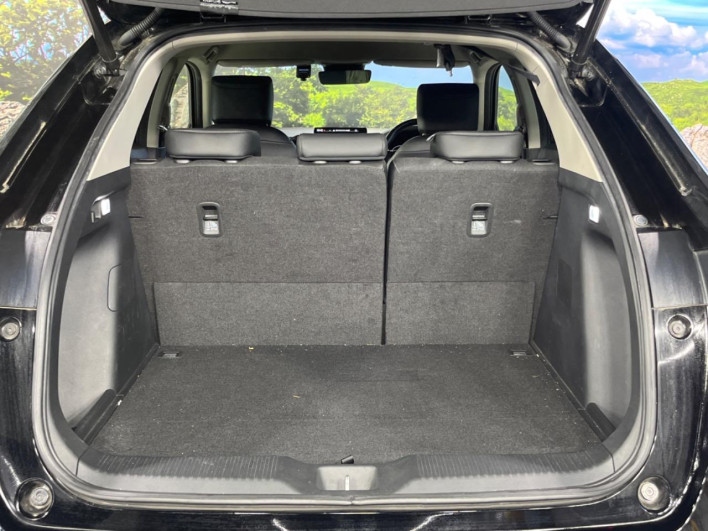 2021 Honda VEZEL 6AA-RV5 (UW-69f56ba724445)[28]