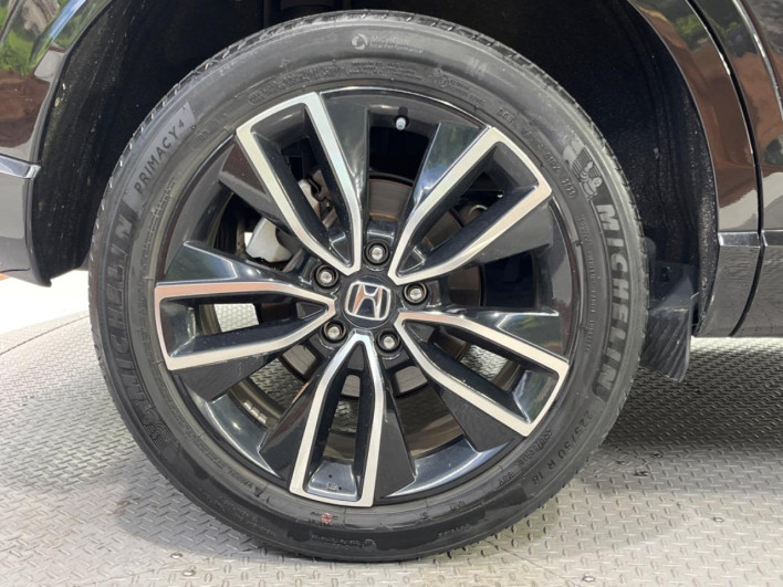 2021 Honda VEZEL 6AA-RV5 (UW-69f56ba724445)[12]