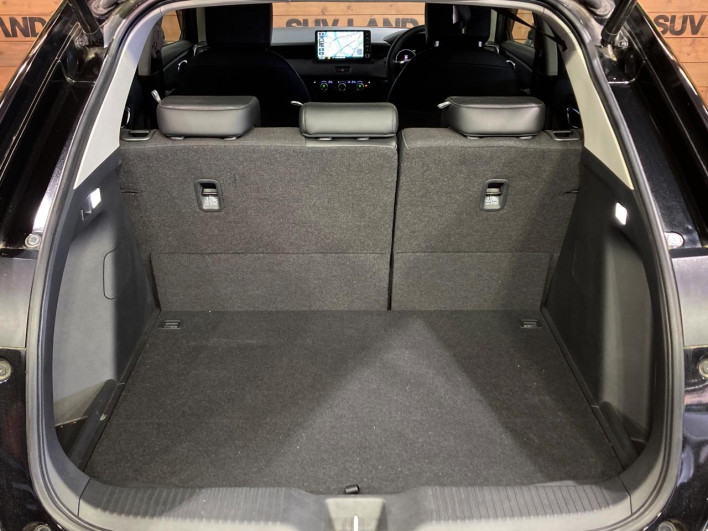 2021 Honda VEZEL 6AA-RV5 (UW-69f56ba89e6a6)[27]