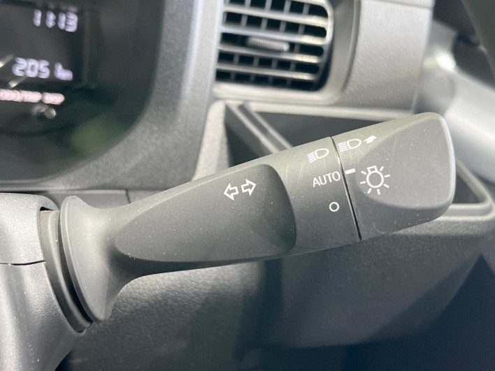 2024 Daihatsu Hiace Truck 3BD-S500P (UW-69f56bb26f536)[28]
