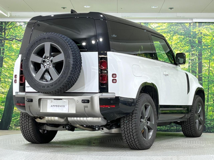 2025 Land Rover Defender 3CA-LE62WCB (UW-69f56bb57b9d8)[16]