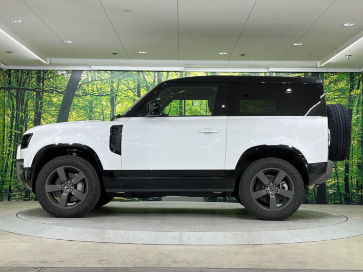 2025 Land Rover Defender 3CA-LE62WCB (UW-69f56bb57b9d8)[13]