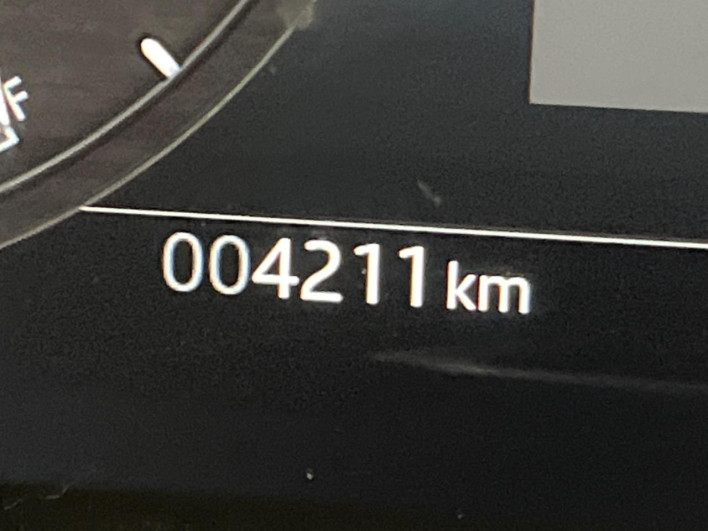 2025 Land Rover Defender 3CA-LE62WCB (UW-69f56bb57b9d8)[2]