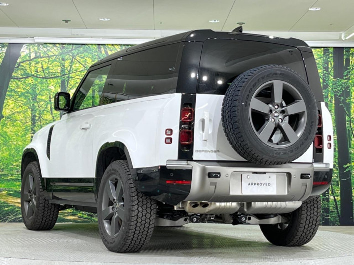 2025 Land Rover Defender 3CA-LE62WCB (UW-69f56bb57b9d8)[14]