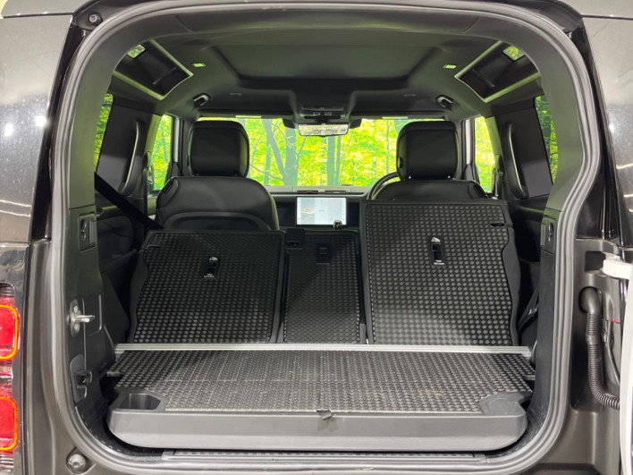 2025 Land Rover Defender 3CA-LE62WCB (UW-69f56bb57b9d8)[22]