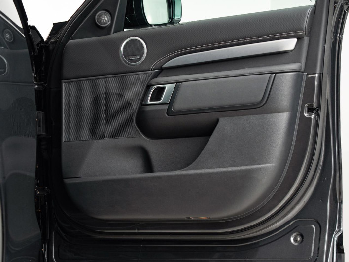 2025 Land Rover Discovery 3CA-LR3WB (UW-69f56bb705d0e)[4]