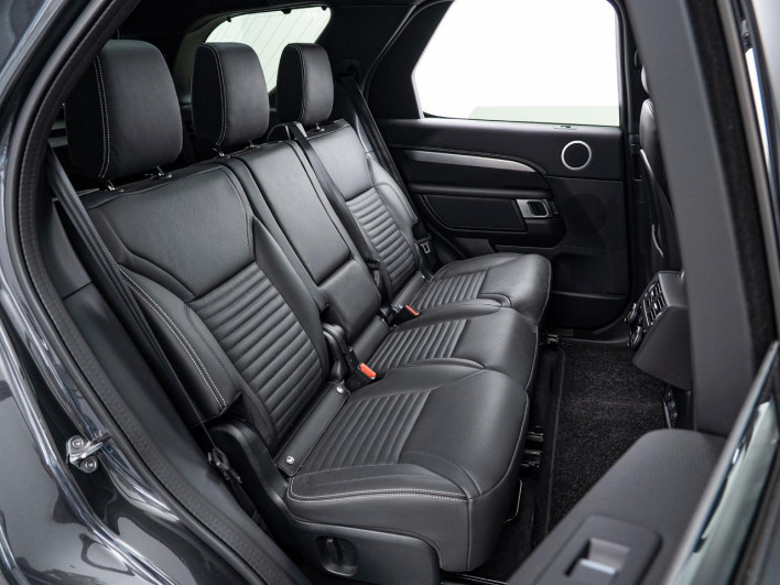 2025 Land Rover Discovery 3CA-LR3WB (UW-69f56bb705d0e)[24]