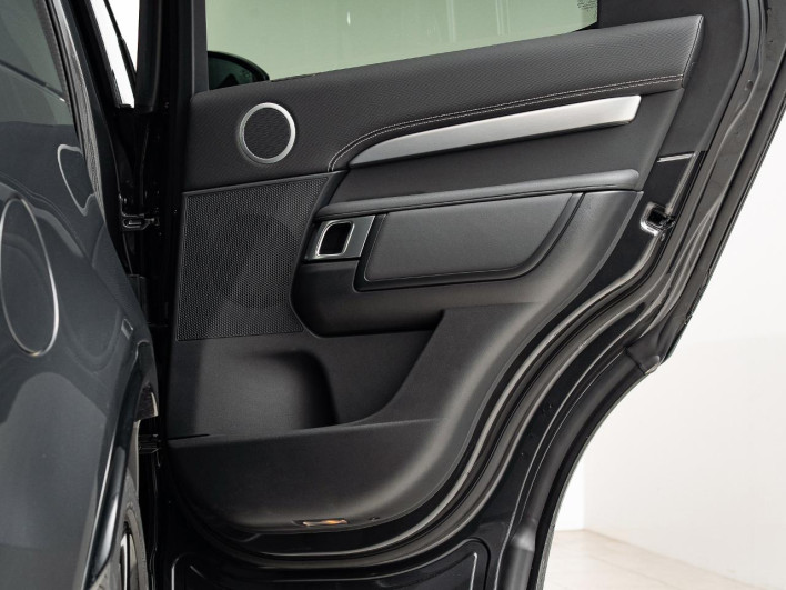 2025 Land Rover Discovery 3CA-LR3WB (UW-69f56bb705d0e)[3]