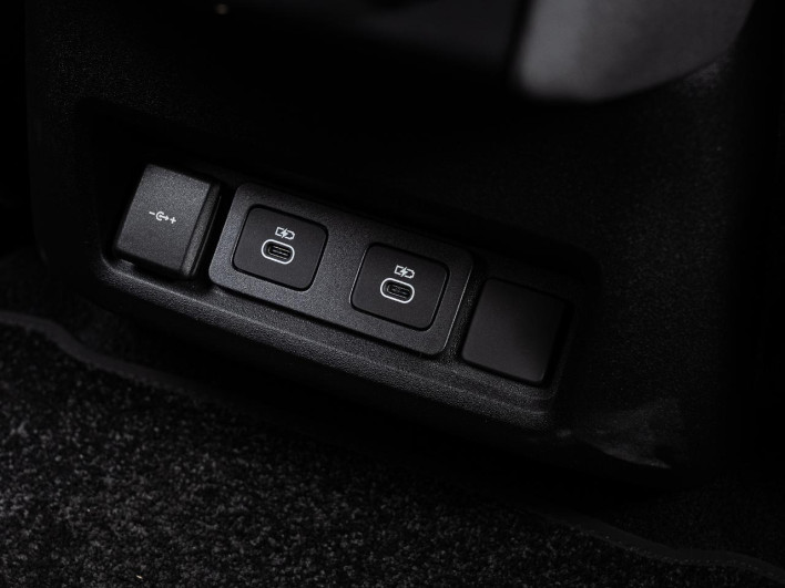 2025 Land Rover Discovery 3CA-LR3WB (UW-69f56bb705d0e)[20]