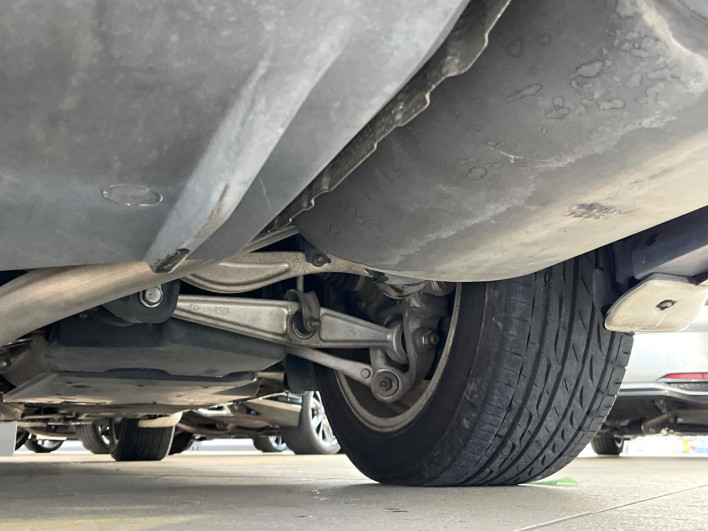 2009 Lexus LS DBA-USF40 (UW-69f56bc1b08f5)[16]