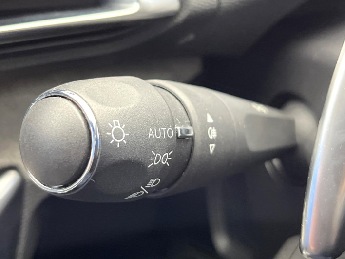 2023 Peugeot 5008 3DA-P87AH01 (UW-69f56bc37b200)[16]