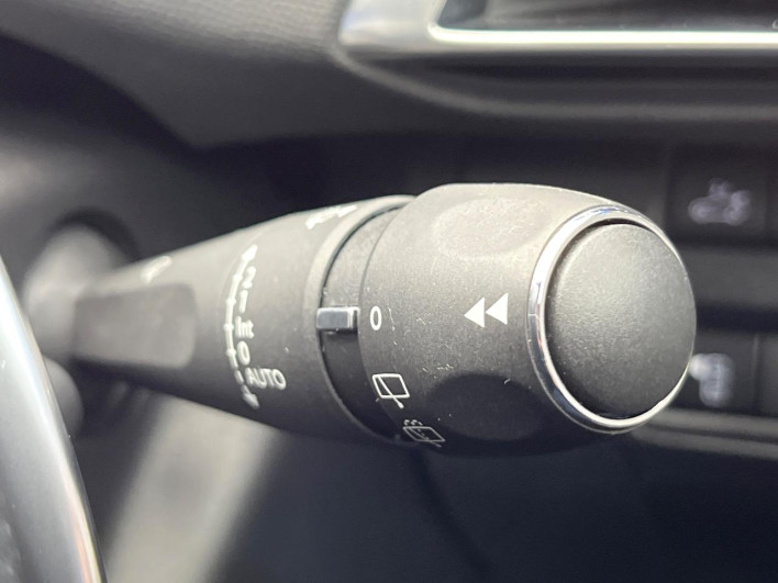 2023 Peugeot 5008 3DA-P87AH01 (UW-69f56bc37b200)[17]