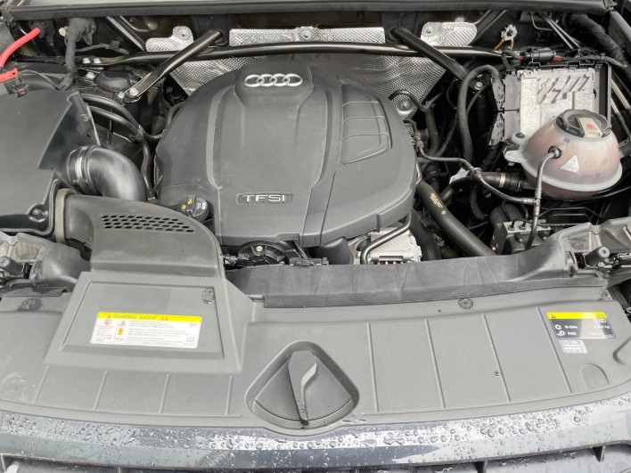 2018 Audi Q5 DBA-FYDAXS (UW-69f56bc9997d1)[29]