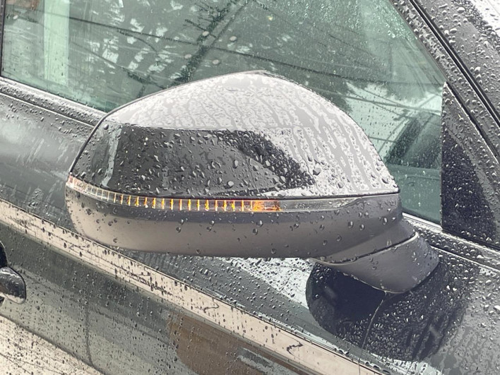 2018 Audi Q5 DBA-FYDAXS (UW-69f56bc9997d1)[28]