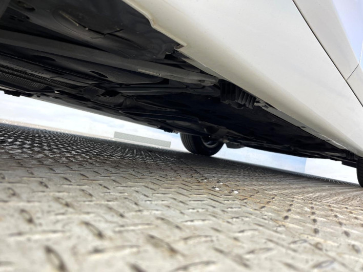 2017 BMW 2 Series LDA-2C20 (UW-69f56bca4005b)[21]
