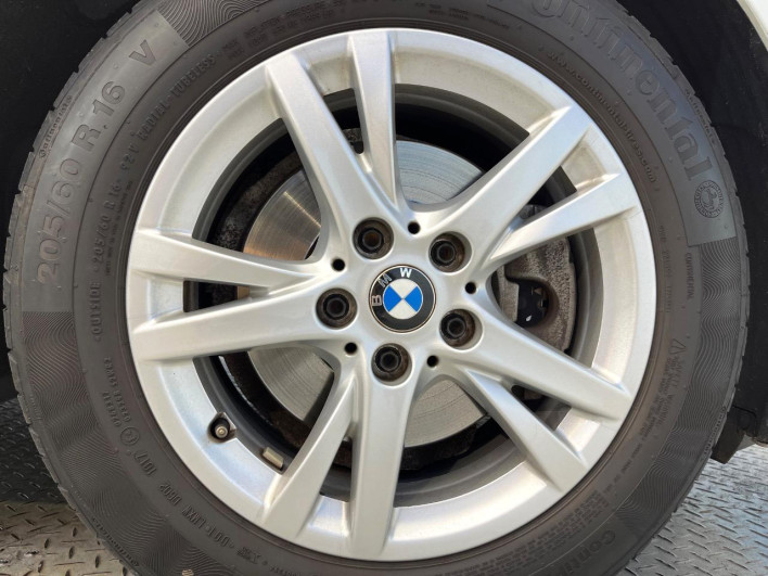 2017 BMW 2 Series LDA-2C20 (UW-69f56bca4005b)[29]