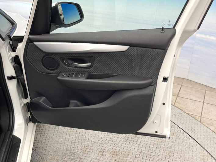 2017 BMW 2 Series LDA-2C20 (UW-69f56bca4005b)[22]
