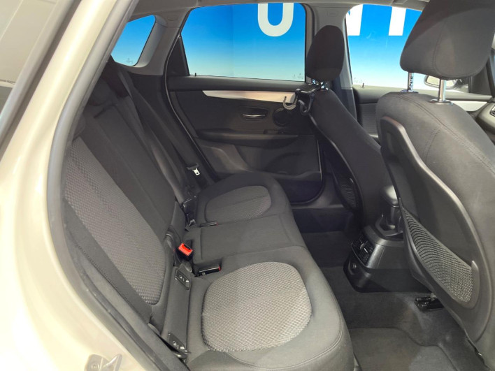 2017 BMW 2 Series LDA-2C20 (UW-69f56bca4005b)[27]