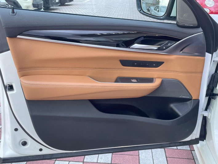 2019 BMW 6 Series ABA-JX20S (UW-69f56bcbd5043)[26]