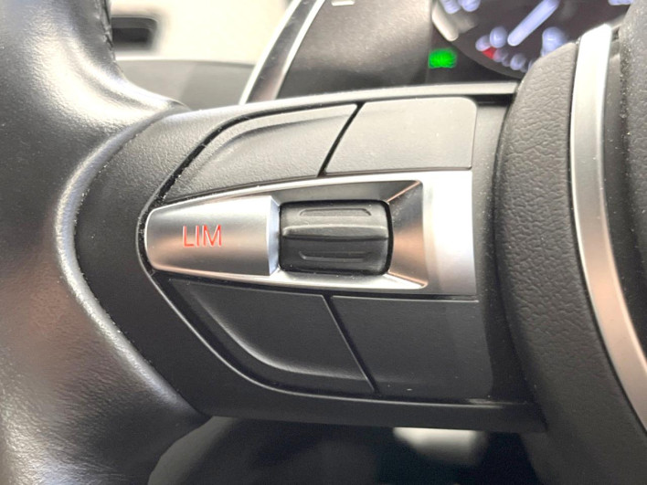2018 BMW X2 ABA-YH20 (UW-69f56bcde9b5c)[26]