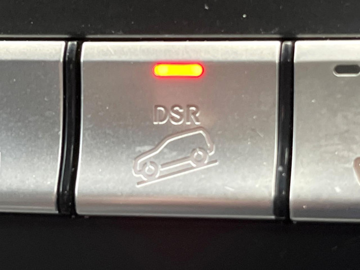 2018 Mercedes Benz GLA Class DBA-156947 (UW-69f56bcec4c29)[20]
