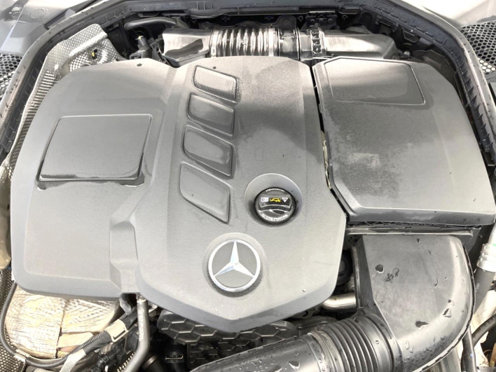 2018 Mercedes Benz C CLASS STATION WAGON LDA-205214 (UW-69f56bcf6797f)[4]