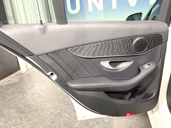 2018 Mercedes Benz C CLASS STATION WAGON LDA-205214 (UW-69f56bcf6797f)[9]
