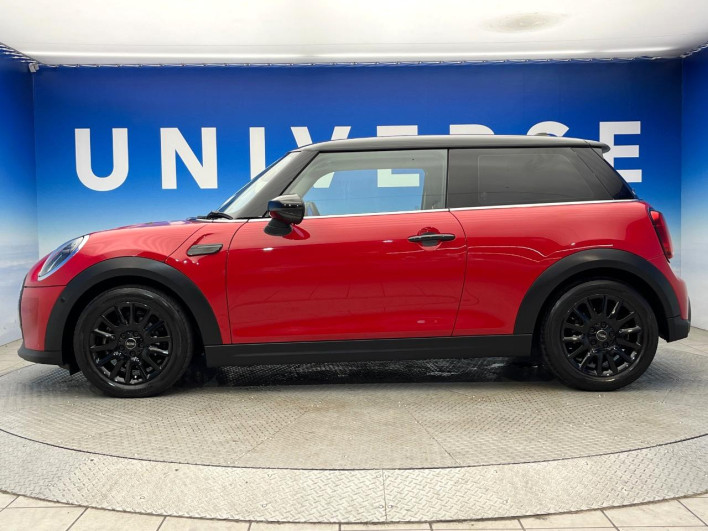 2021 Rover Mini 3DA-XY15MW (UW-69f56bd21379f)[13]