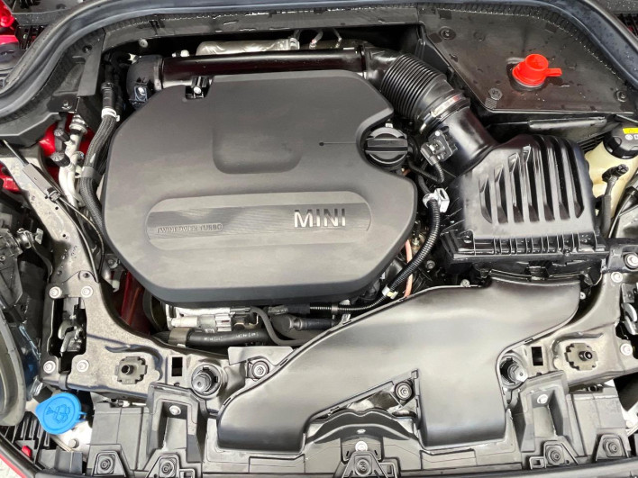2021 Rover Mini 3DA-XY15MW (UW-69f56bd21379f)[10]