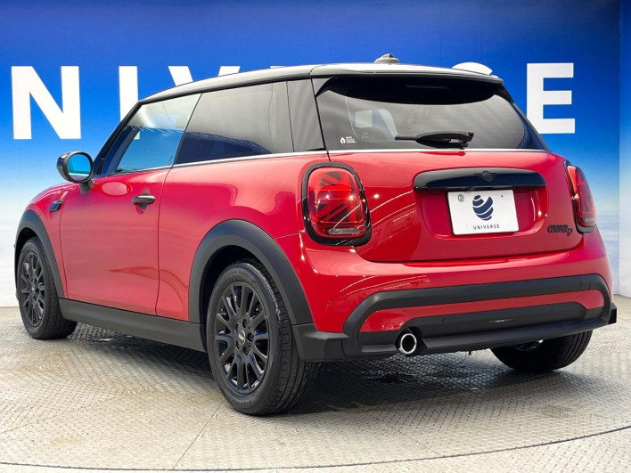 2021 Rover Mini 3DA-XY15MW (UW-69f56bd21379f)[14]
