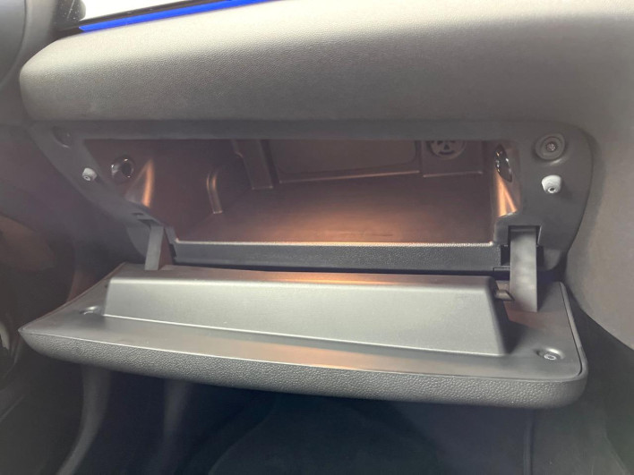 2021 Rover Mini 3DA-XV20MW (UW-69f56bd241fa6)[25]