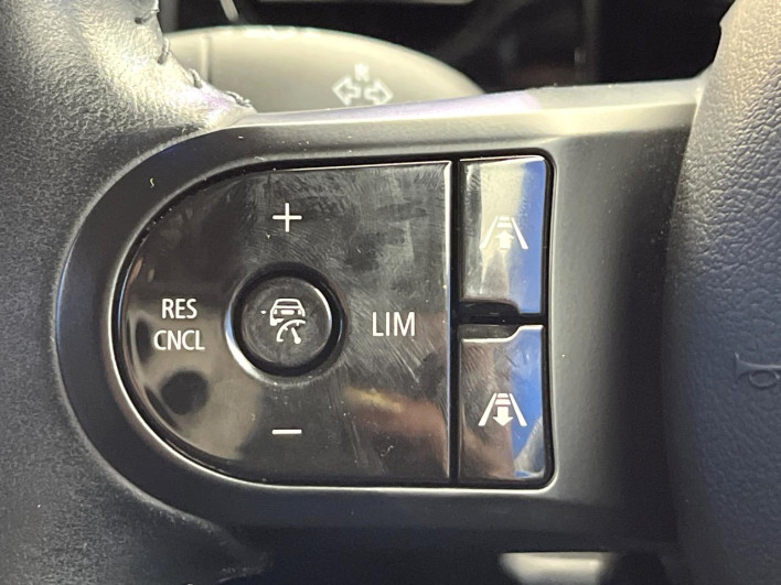 2021 Rover Mini 3DA-XV20MW (UW-69f56bd241fa6)[8]
